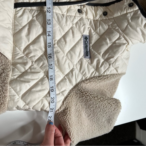 Columbia Sweet View Hooded Sherpa Fleece Quilted Pullover chalk/ancient fossil M - Picture 14 of 16